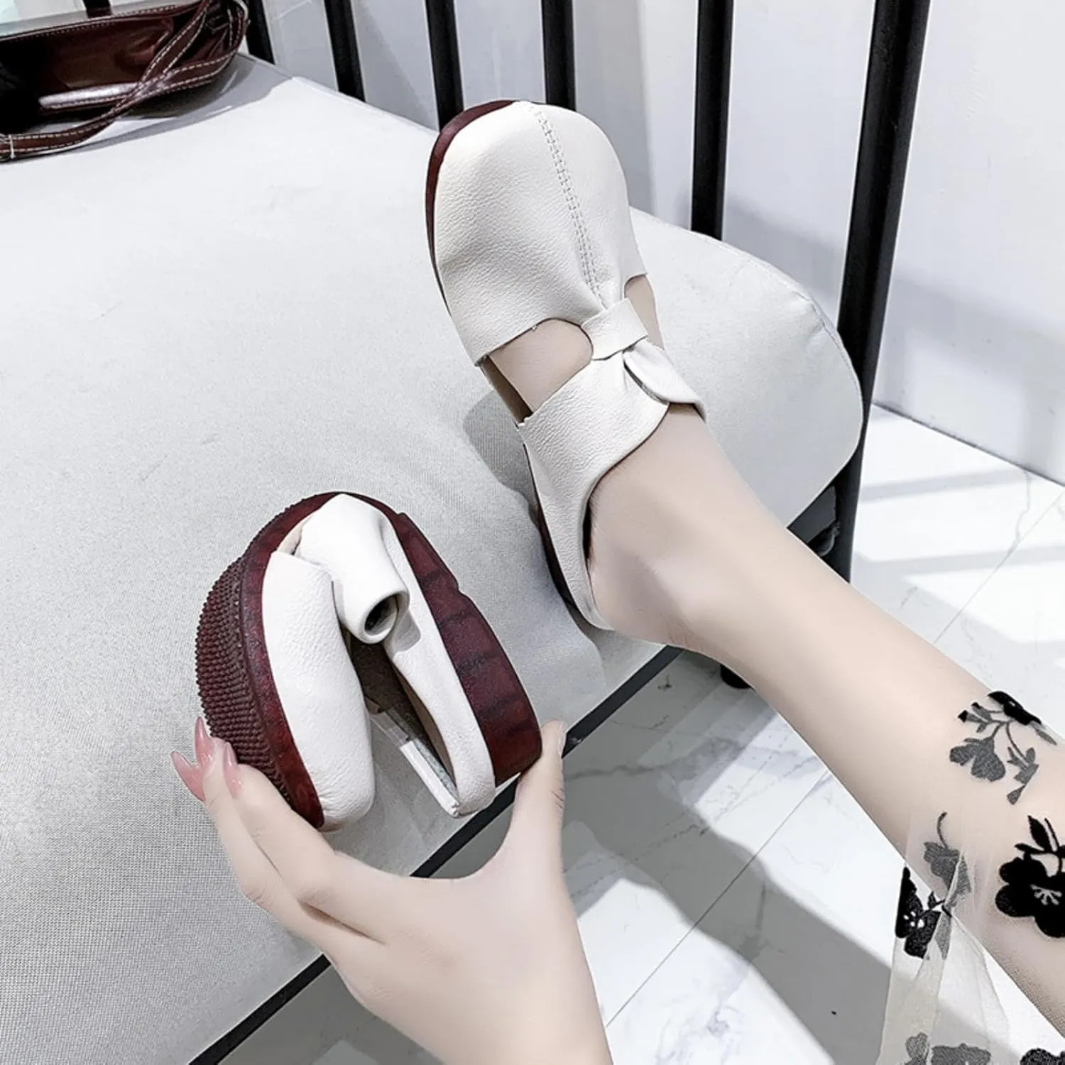 2025 Cut Out Design Flat Mules for Women,Women's Soft Sole Knot Mules,Lightweight Round Toe Backless Non-Slip Sandals