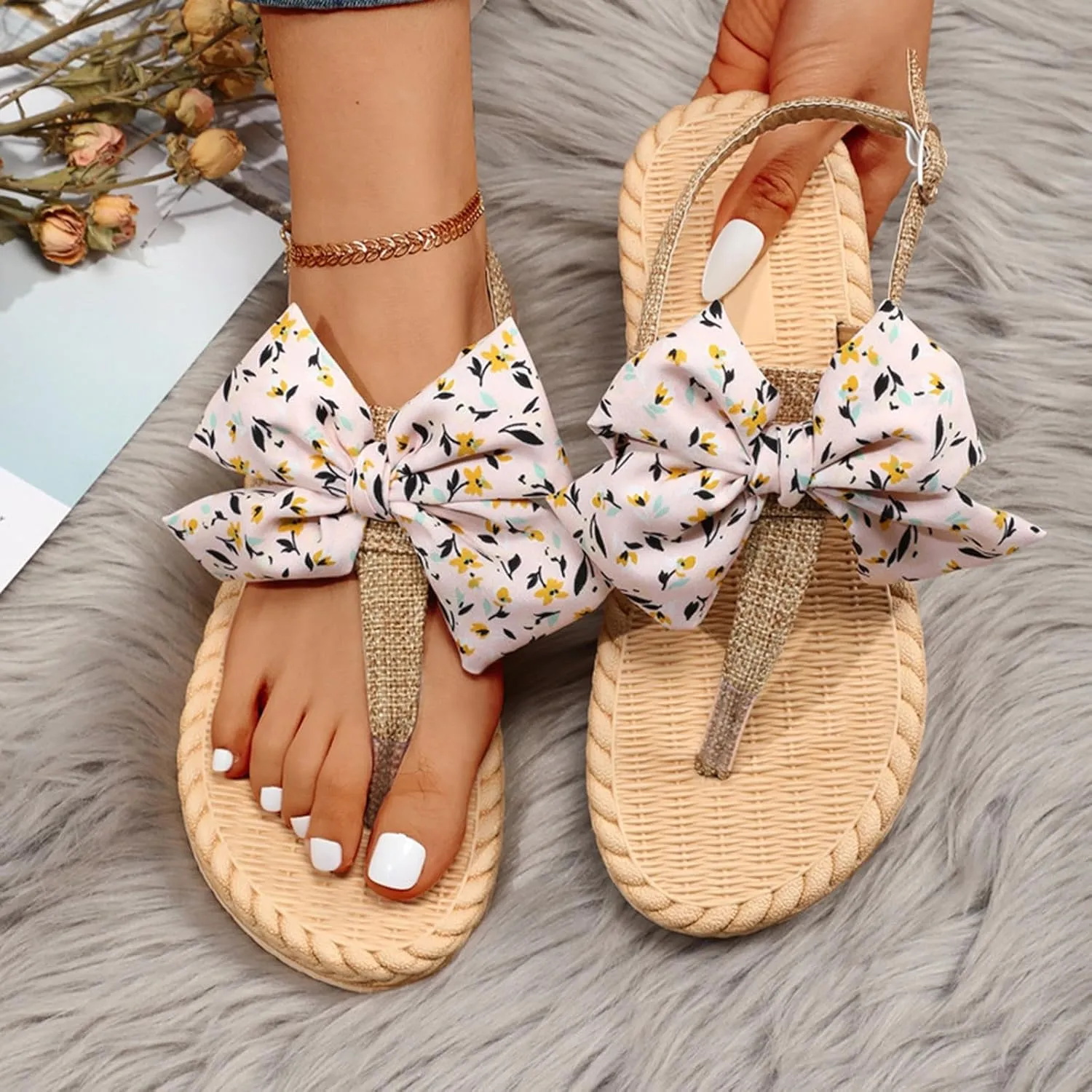 2025 Women's Comfy Espadrilles Flat Sandals Wide Width Clip Toe Slip On Bow T-Strap Slides Summer Comfortable Non-Slip Cushion Footbed Casual Beach Shoes for Daily Wear Outdoor Indoor