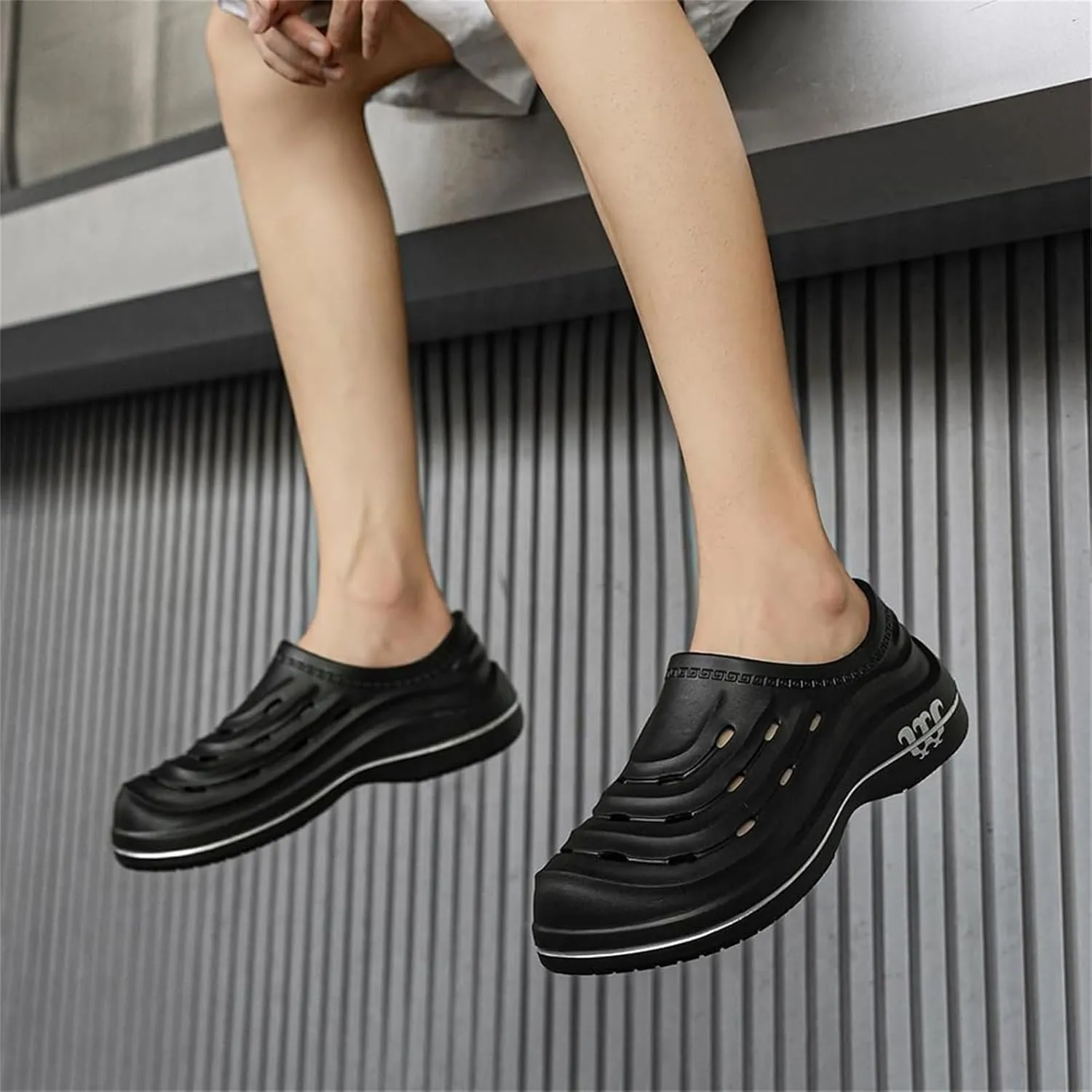 Armadillo Clogs for Nurses Chef Shoes Men Nonslip Work Shoes Women Kitchen Restaurant Slip Resistant Lightweight Waterproof for Food Service Nursing Shoe Casual Walking Footwear Oil Non-Slip Working