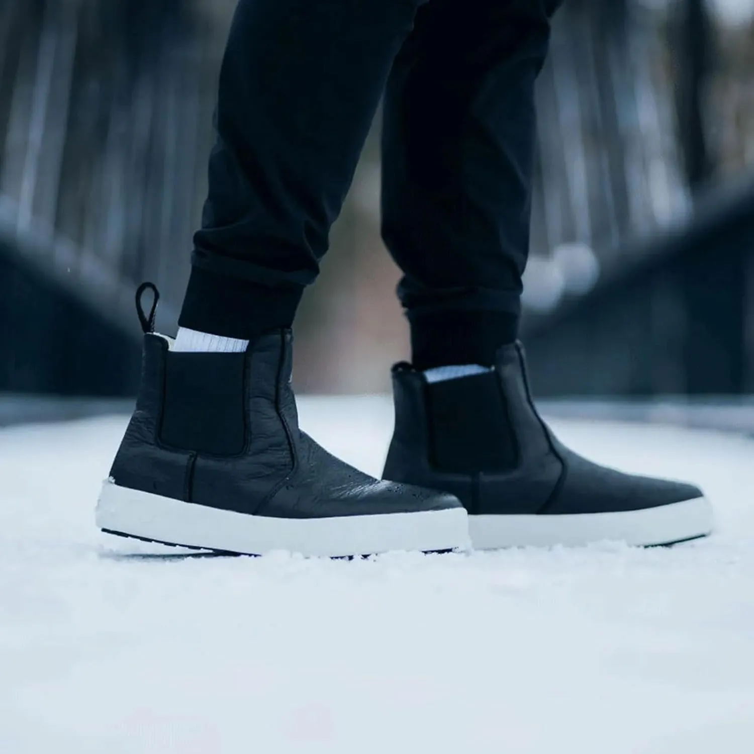 Baffin Men's STRATHCONA Winter Boots | Warm Waterproof Insulated Slip-On Leather Boots with Wool Lining & Slip-Resistant Sole
