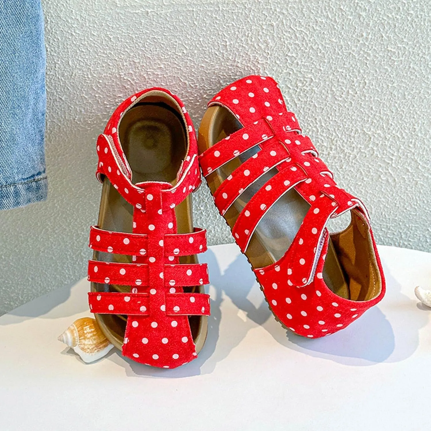 Comfortable Slip-On Kids Sandals Girls Polka Dot Sandals Children's Hollow Breathable Closed Toe Beach Shoes Girls Shoes Fisherman Water Beach Flat