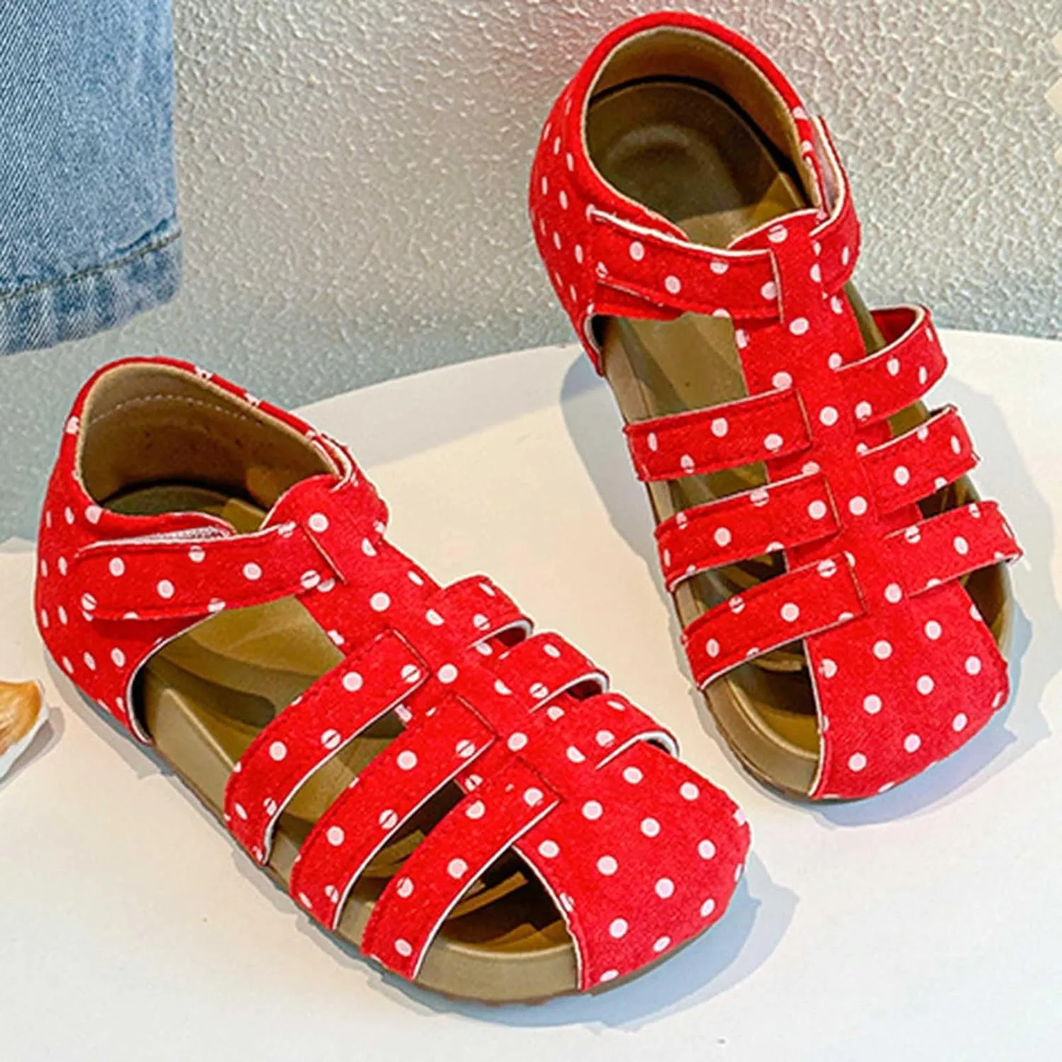 Comfortable Slip-On Kids Sandals Girls Polka Dot Sandals Children's Hollow Breathable Closed Toe Beach Shoes Girls Shoes Fisherman Water Beach Flat