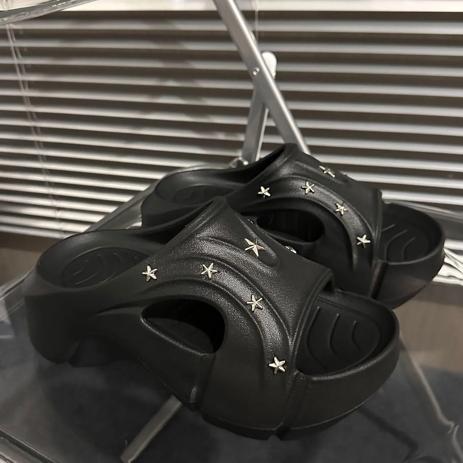 Cute Emo Shoes Stars Goth Punk Clogs Grunge Chunky Platform Slides Slip On Breathable Soft Mules Y2K Kawaii Fashion Trendy Pumps Rave Parties Sandals Beach Cruise Swimming Pool Spring Summer Outdoors