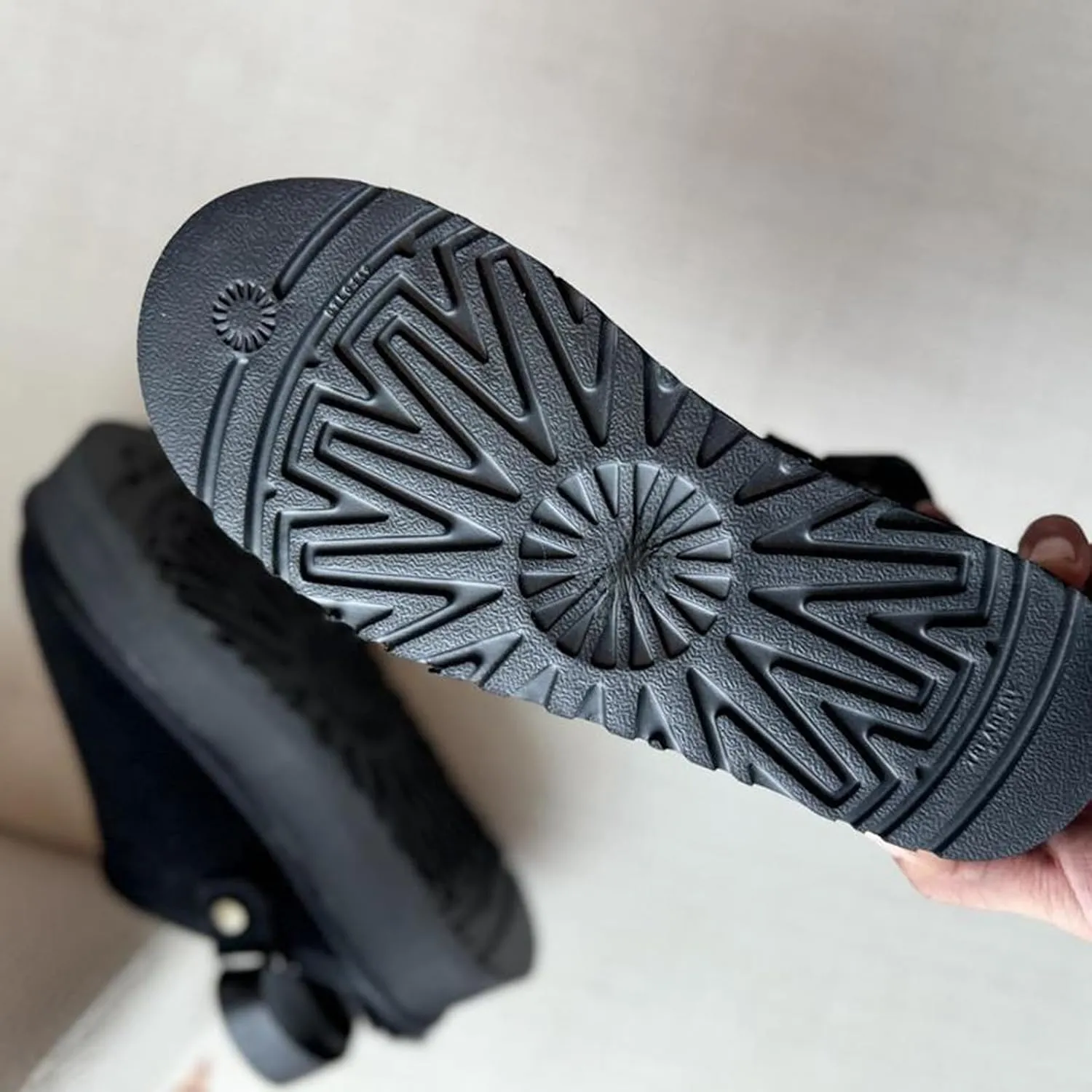 Fashion Women's Clogs Slippers Casual Non Slip Sandals Adjustable Comfort Clogs Sandals Women's Mules and Clogs Warm Outdoor Indoor Use