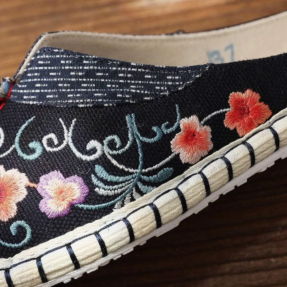 Handmade Embroidered Shoes Women Floral Embroidered Shoes Flat Canvas Espadrilles Retro Japanese Style Slippers Women Summer Closed Toe Shoes