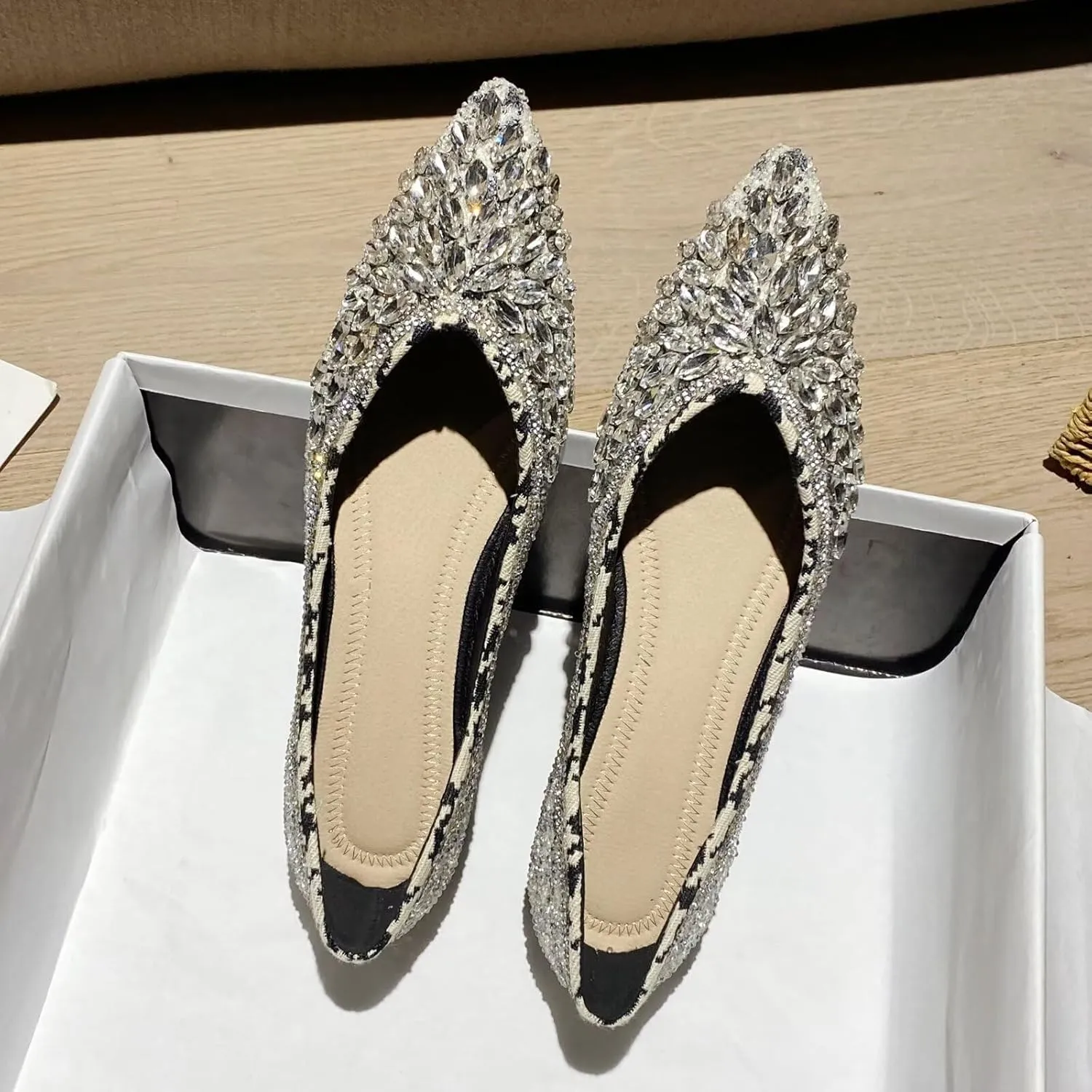 HuangTaiJi Qing Women's Pearl Rhinestone Pointed Toe Ballet Flats Dressy Comfortable Flat Shoes Slip-On Loafers Elegant Shoes