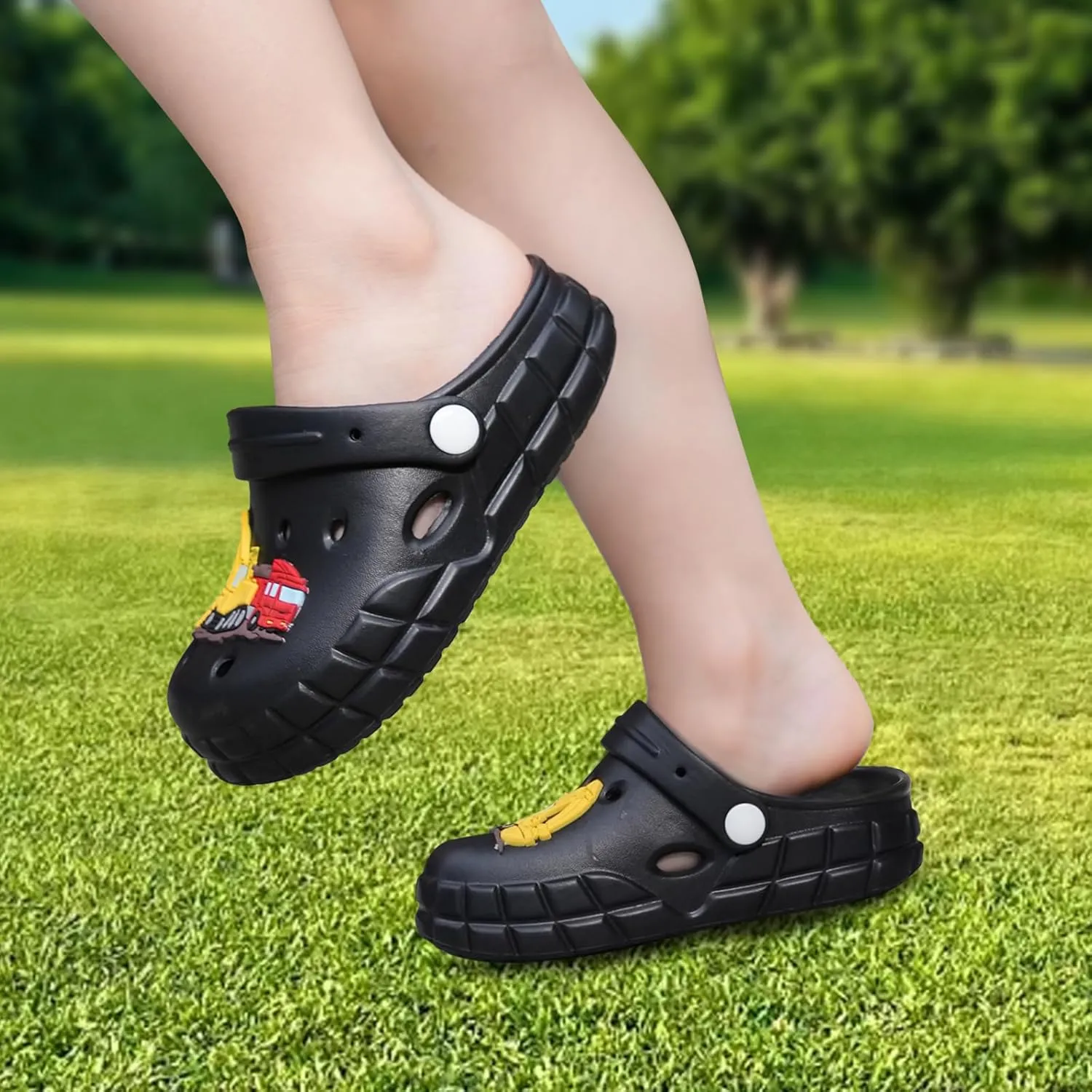 Kids Clogs for Boys Girls Lightweight Slip-On Sandals Water Shoes Beach Pool Slippers for Toddler/Little Kid