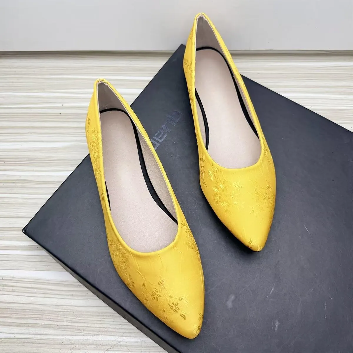 LUXINYU Women Dress Shoes Pointed Toe Satin Embroidered Upper Slip on Ballet Flats Comfortable Work Flats Low Heel Daily Walking Shoes Prom Party Shoes