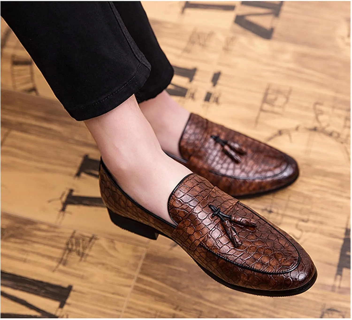 Men's Crocodile Printed Leather Tassel Loafers Classic Retro Slip-On Wing Tips Penny Dress Shoes for Party Dating Prom Business