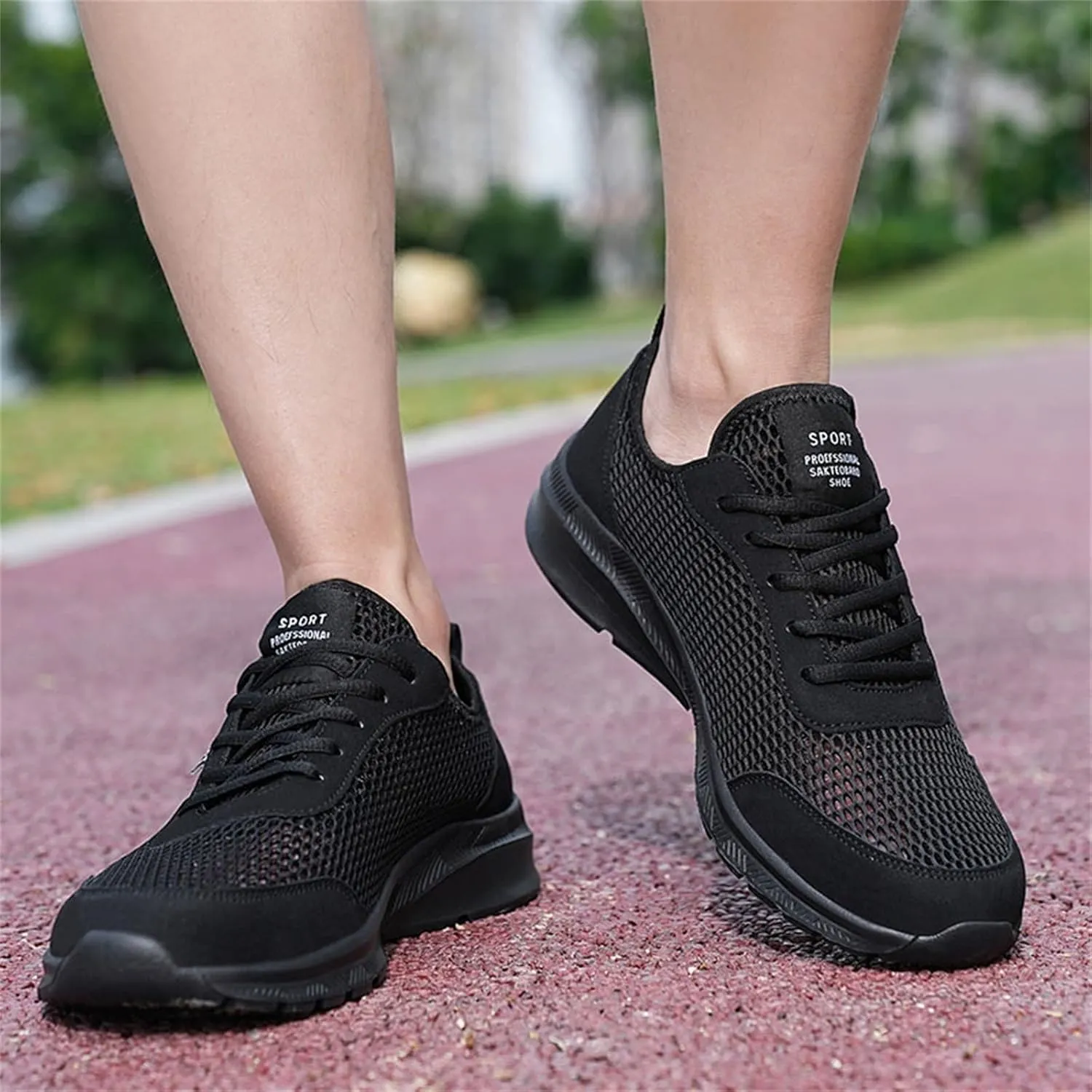 Men's Non Slip Running Shoes Ultra Light Breathable Casual Walking Shoes Fashion Sneakers Mesh Workout Sports Shoes