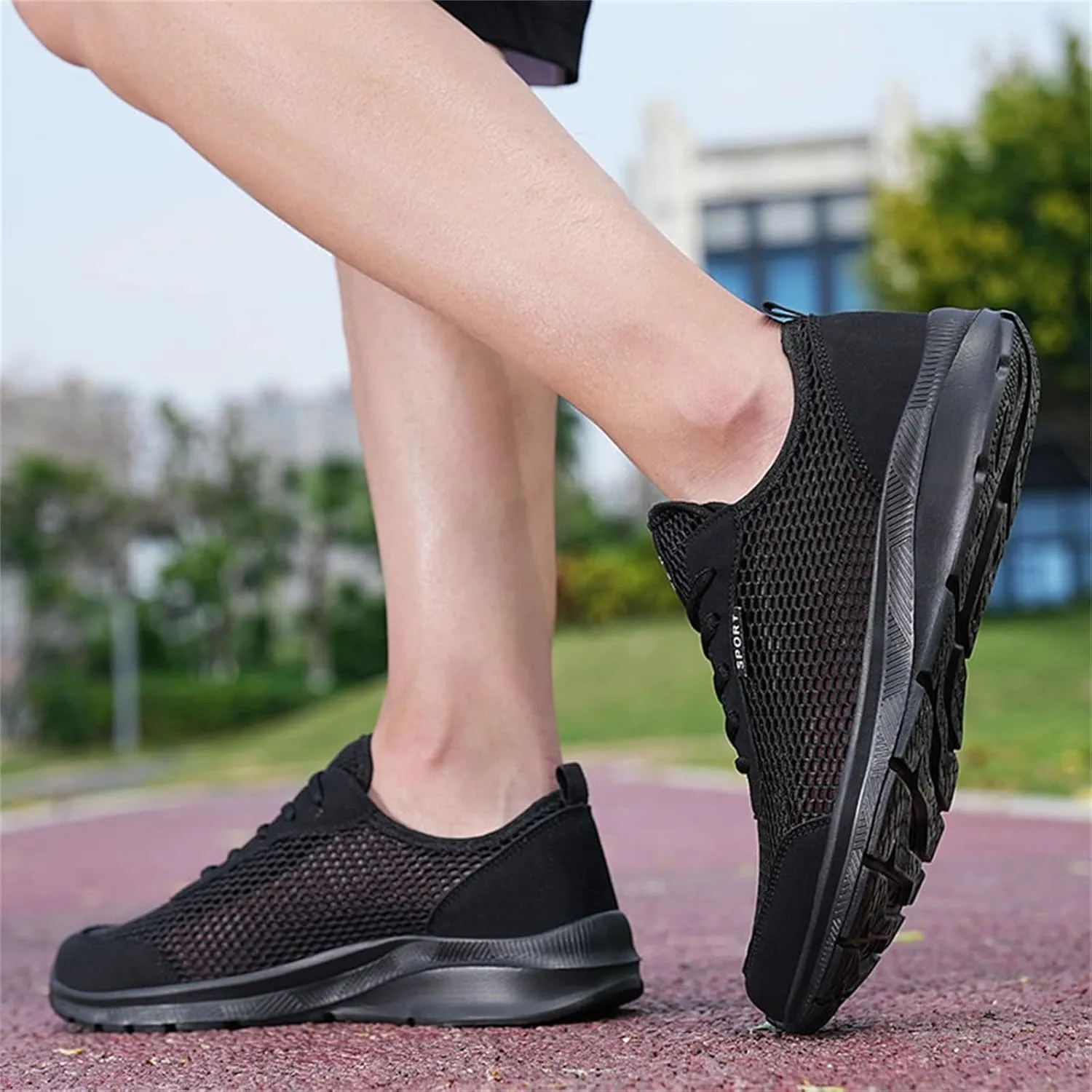Men's Non Slip Running Shoes Ultra Light Breathable Casual Walking Shoes Fashion Sneakers Mesh Workout Sports Shoes