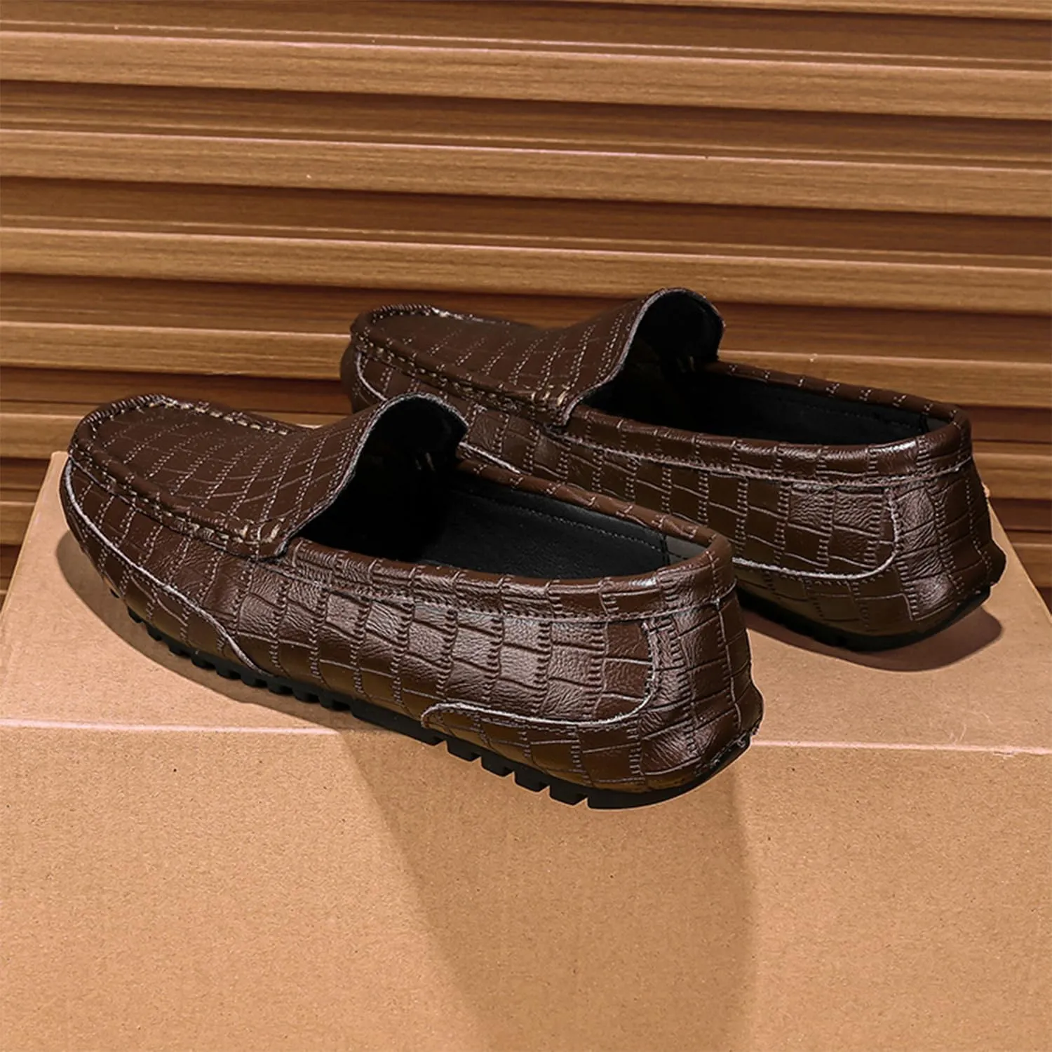 Men's Penny Loafers Crocodile Pattern Leather Loafers Soft Lightweight Black Slip-On Driving Moccasins Boat Shoes