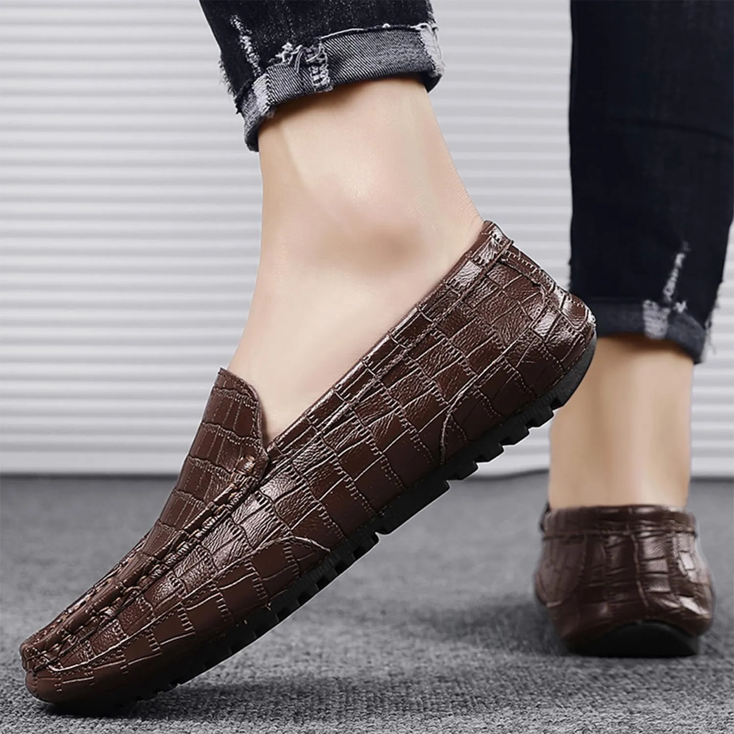 Men's Penny Loafers Crocodile Pattern Leather Loafers Soft Lightweight Black Slip-On Driving Moccasins Boat Shoes
