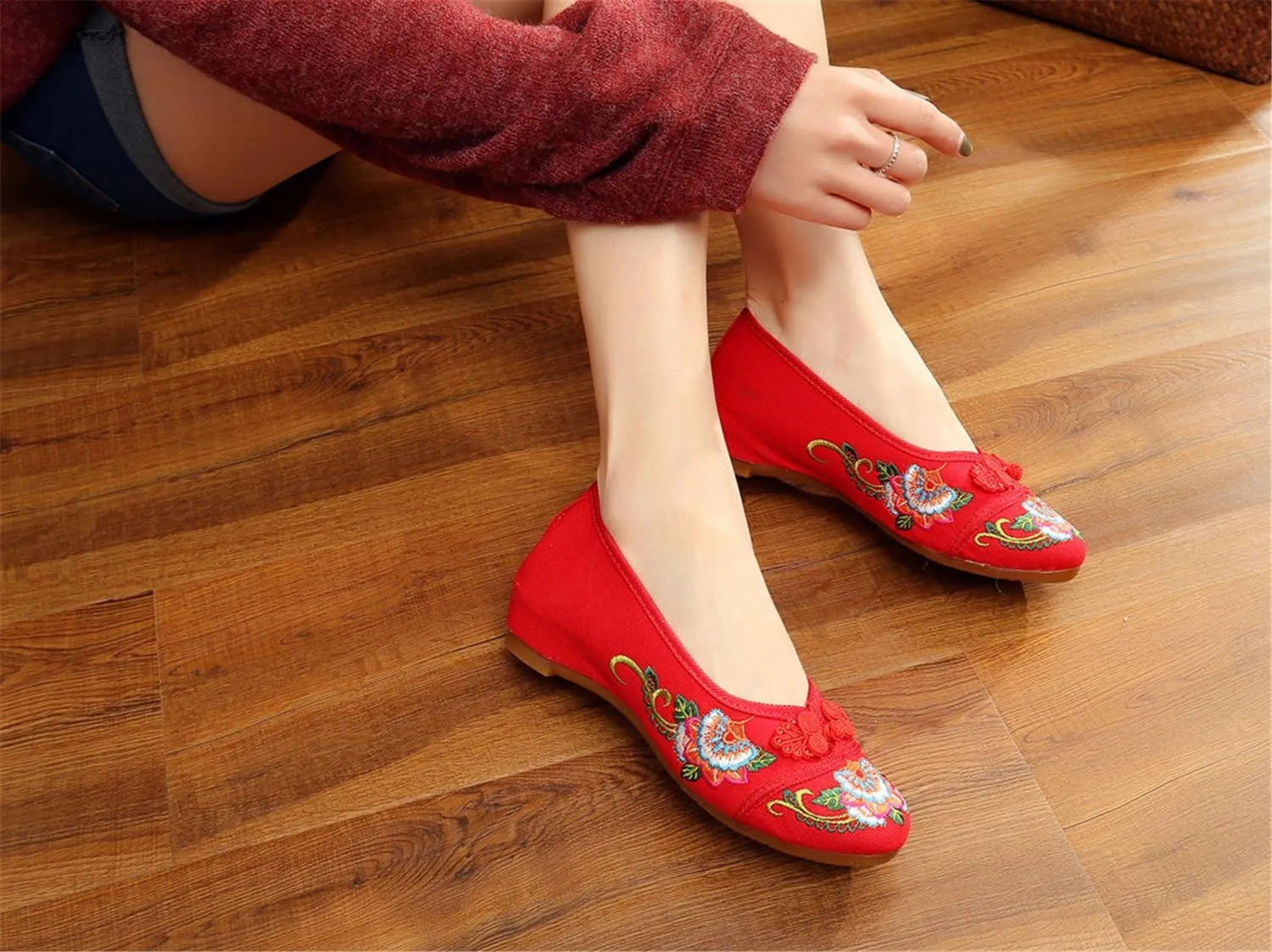 Qhome Women's Floral Embroidery Comfortable Casual Walking Canvas Loafers Espadrilles Wedge Shoe