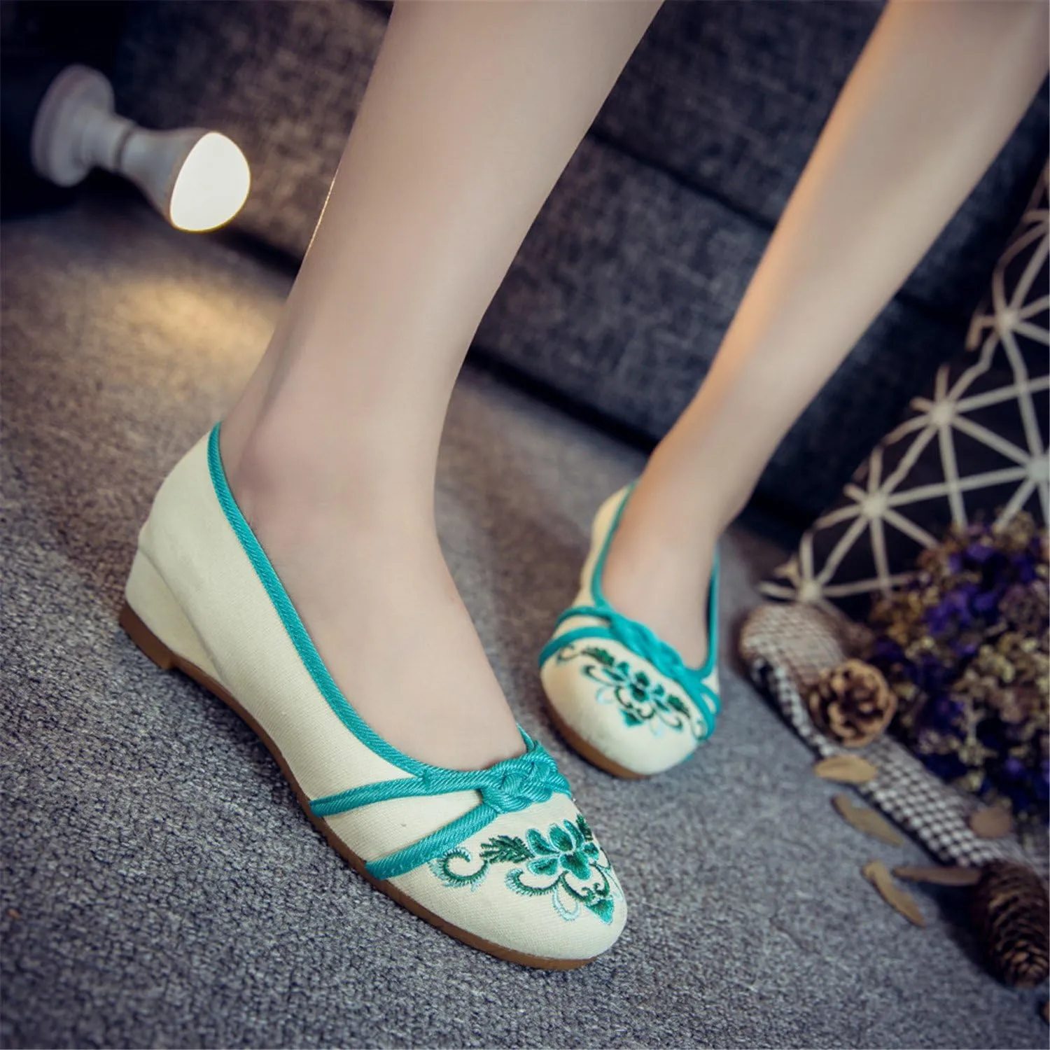 Qhome Women's Floral Embroidery Comfortable Casual Walking Canvas Loafers Espadrilles Wedge Shoes