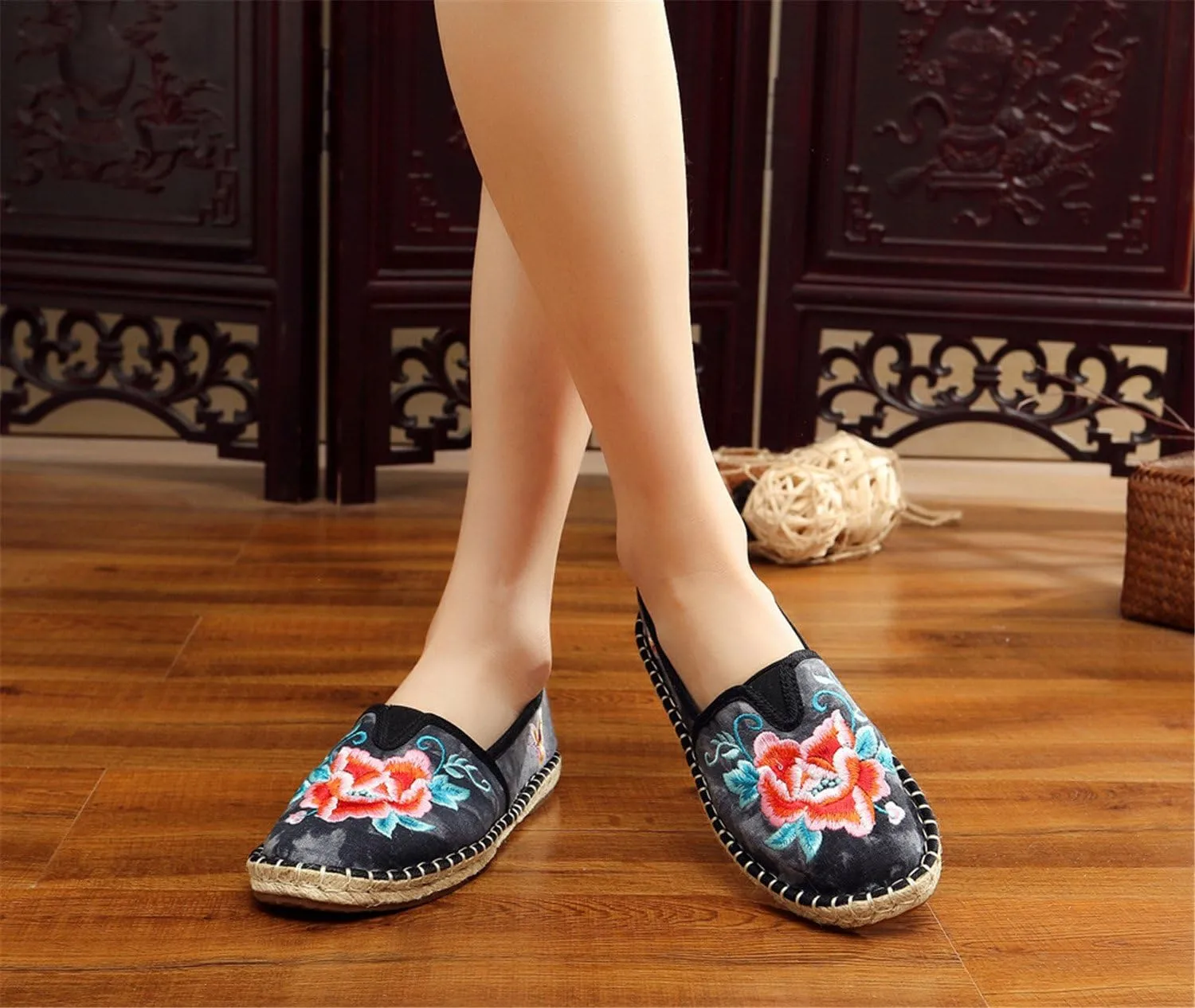 Qhome Women's Floral Embroidery Tie-dye Linen Comfortable Casual Walking Canvas Loafers Espadrilles Shoes