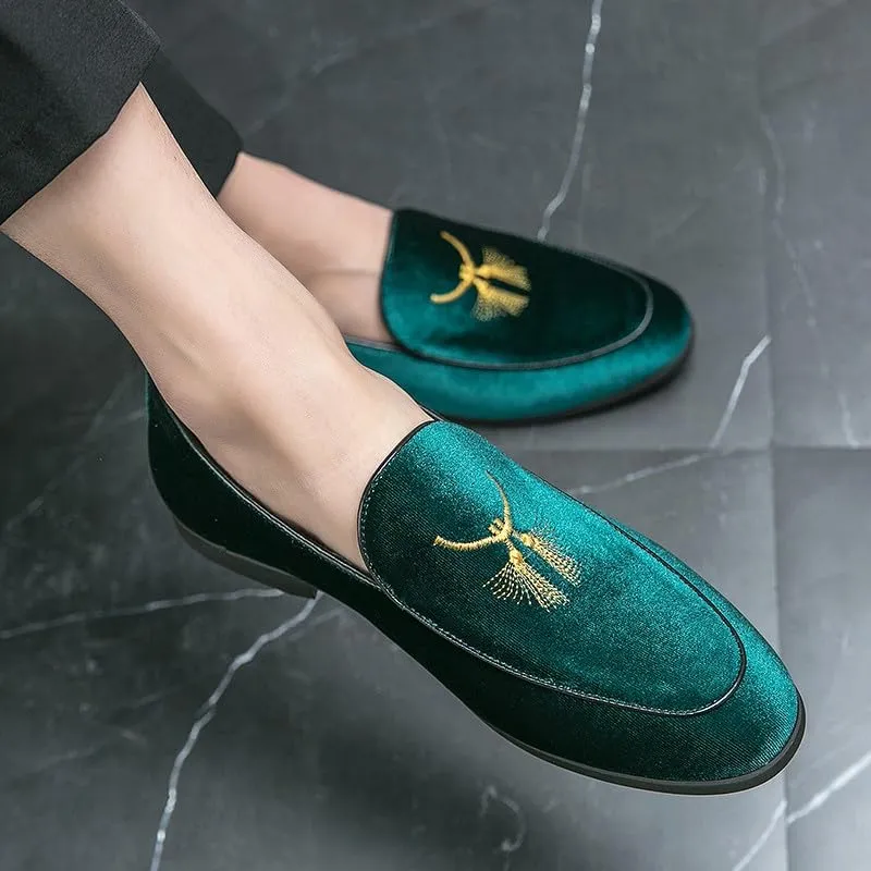 Santimon Men's Fashion Classic Velvet Loafers Embroidery Dress Shoes for Men Tuxedo Suit Shoes