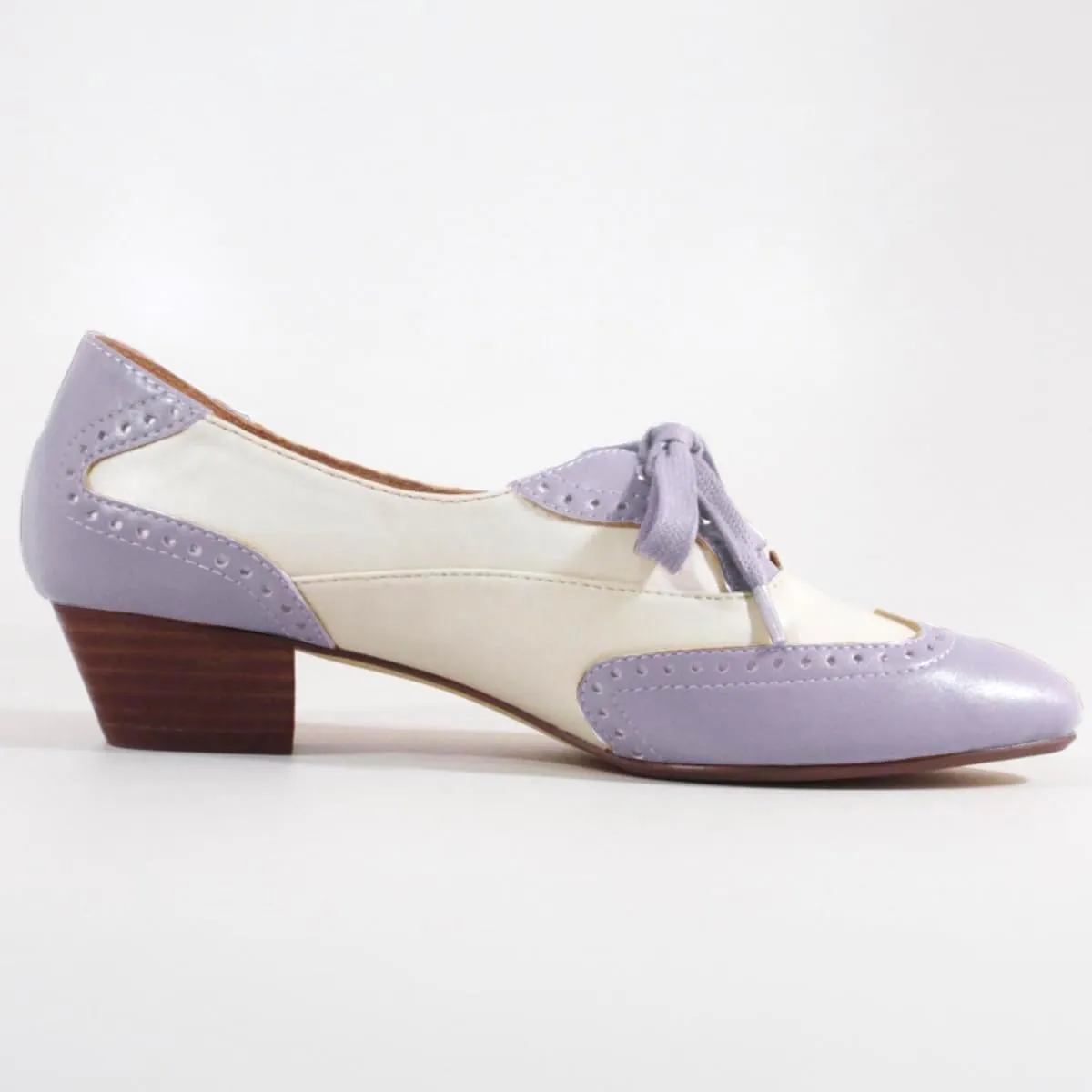 SHODENSE Women Chunky Heel Oxford Loafers Round Toe Lace Up Oxford Pumps Wingtips 2 inch Stacked Block Heel Dress Oxford Shoes Two Tone Retro British Oxford Heels Matte Office Casual 4-11 M US