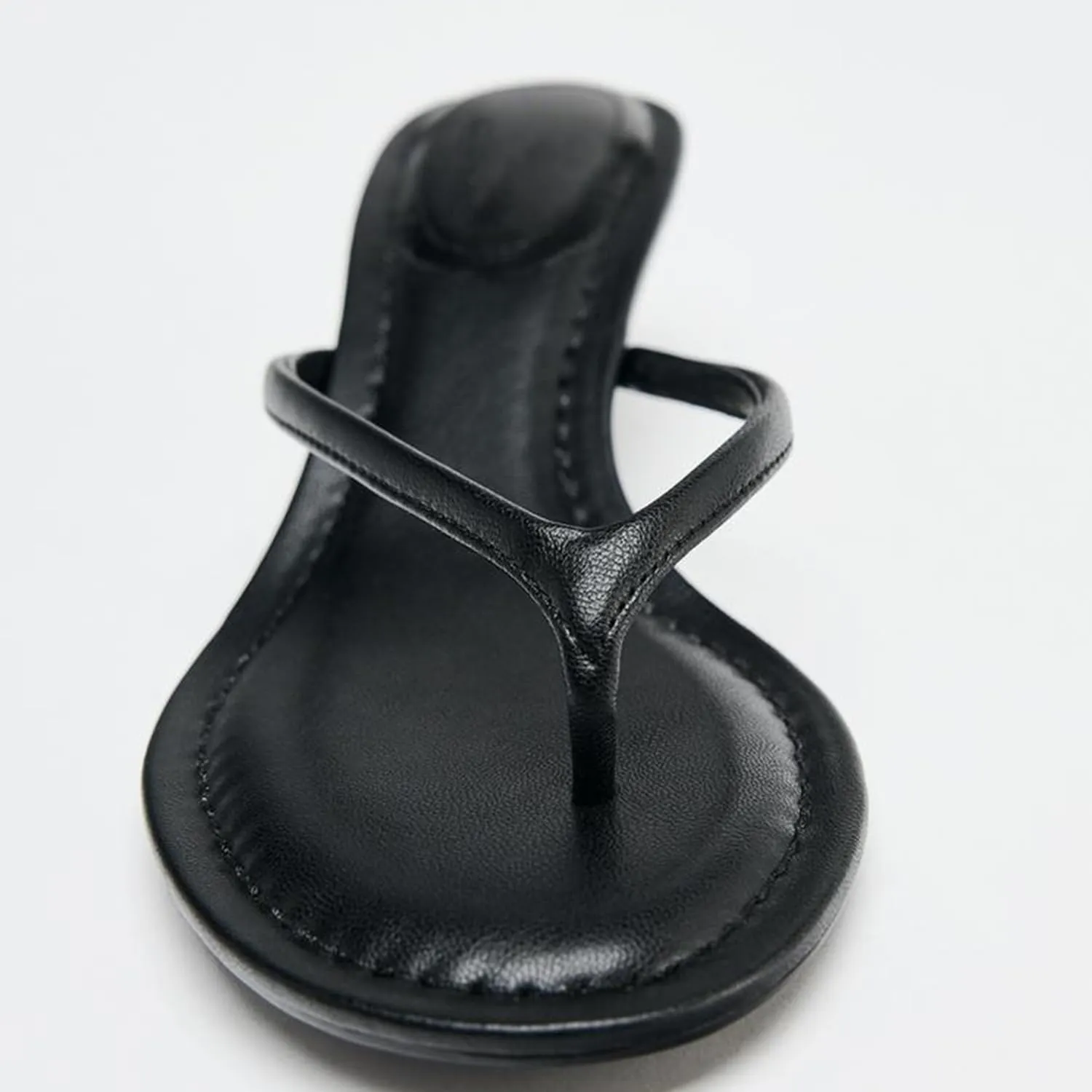 Suede Flip Flops for Women Open Round Toe Thong Heeled Sandals Low Kitten Heels Comfortable Summer Slip On Slides Shoes
