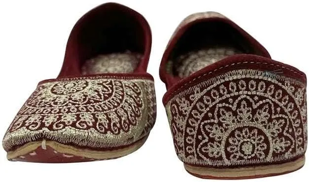 Women Flat Velvet Khussa Shoes Punjabi Jutti Traditional Mojari Loafers Pumps