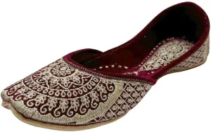 Women Flat Velvet Khussa Shoes Punjabi Jutti Traditional Mojari Loafers Pumps