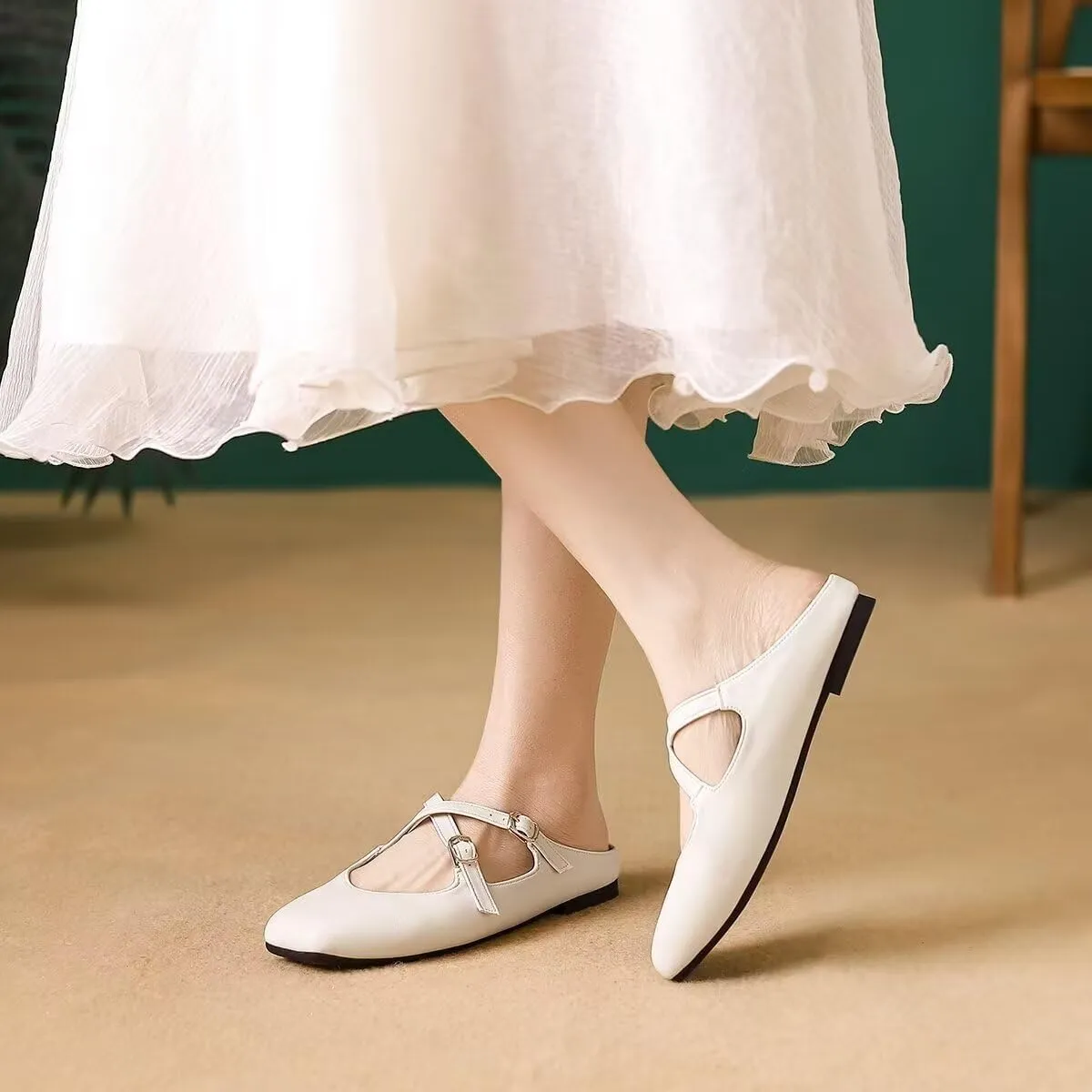 Women Mules Elegant Dressy Flats Closed Toe Microfiber Leather Shoes Adjustable Buckle Strap Mary Jane Casual Office Shoes