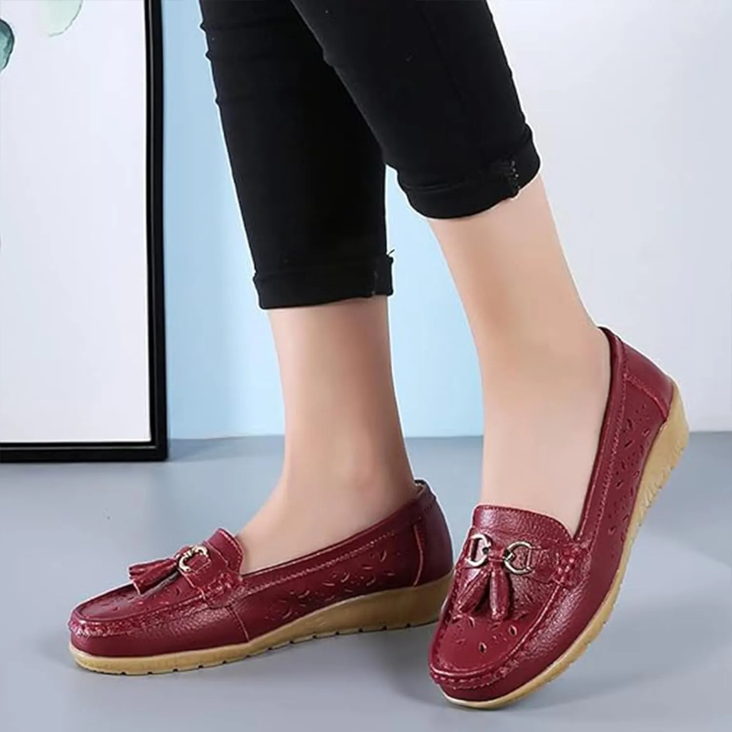 Women's Leather Classic Wedge Moccasins Slip-On Casual Walking Driving Cutout Breathable, Non Slip Soft Outdoor Comfortable Casual Flat Shoe, Versatile Trendy Driving Shoes