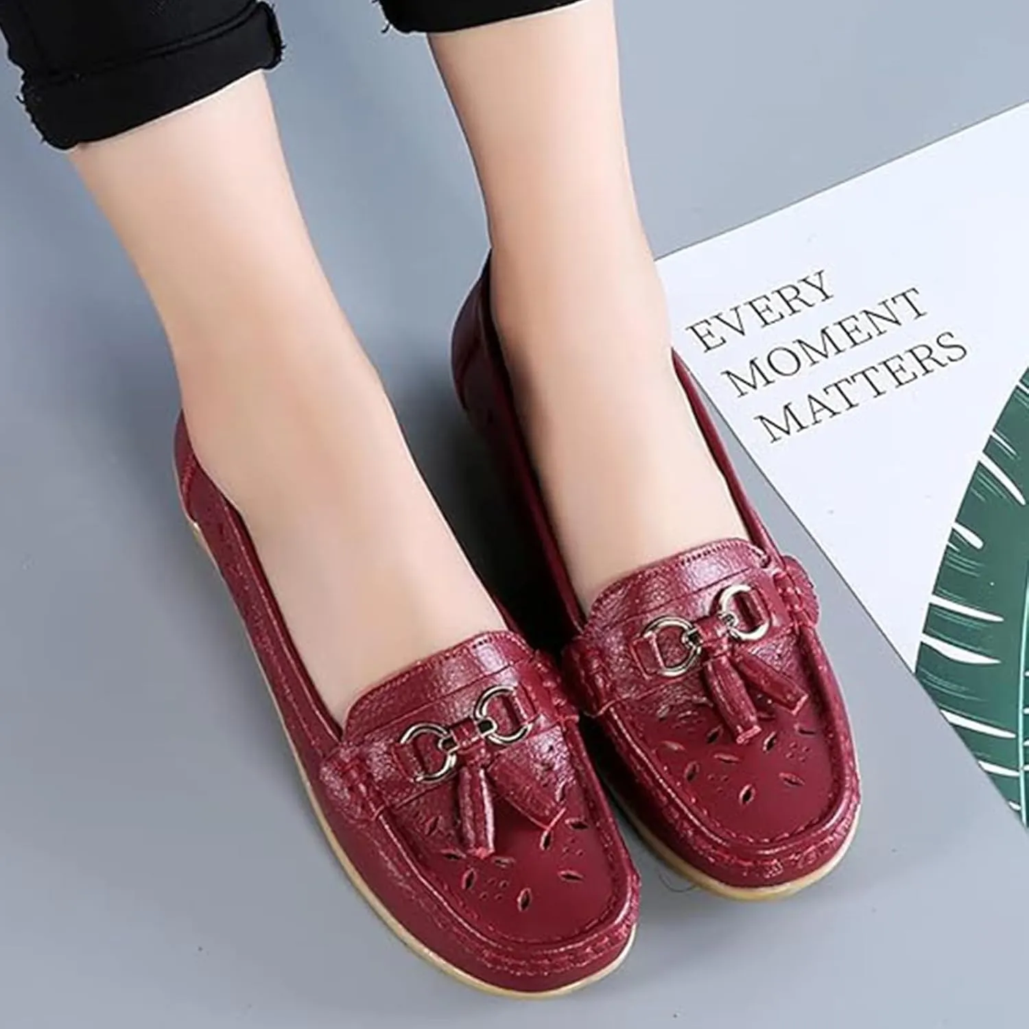 Women's Leather Classic Wedge Moccasins Slip-On Casual Walking Driving Cutout Breathable, Non Slip Soft Outdoor Comfortable Casual Flat Shoe, Versatile Trendy Driving Shoes
