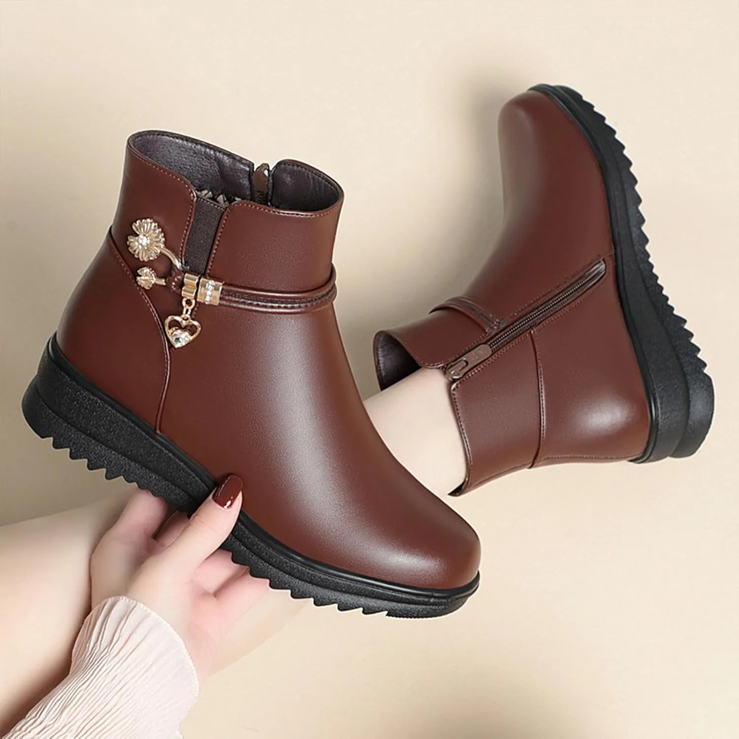 Women's Leather Platform Wedge Heel Ankle Boots Comfortable Round Toe Warm Fur Lining Side Zipper Non-slip Lug Sole Winter Ankle Boots Outdoor Work Walking Snow Boots