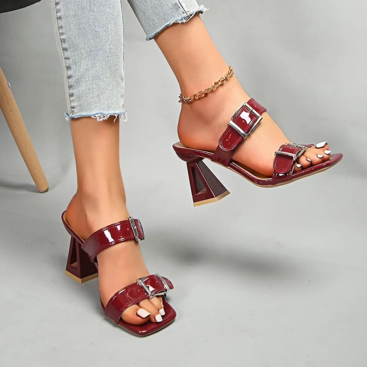 Women’s Silver Heeled Sandals – Square Toe Slip-On Mules with Chunky Geometric Heel & Double Buckle Straps – Metallic High Heel Dress Shoes for Party, Night Out, Fashion Street Style