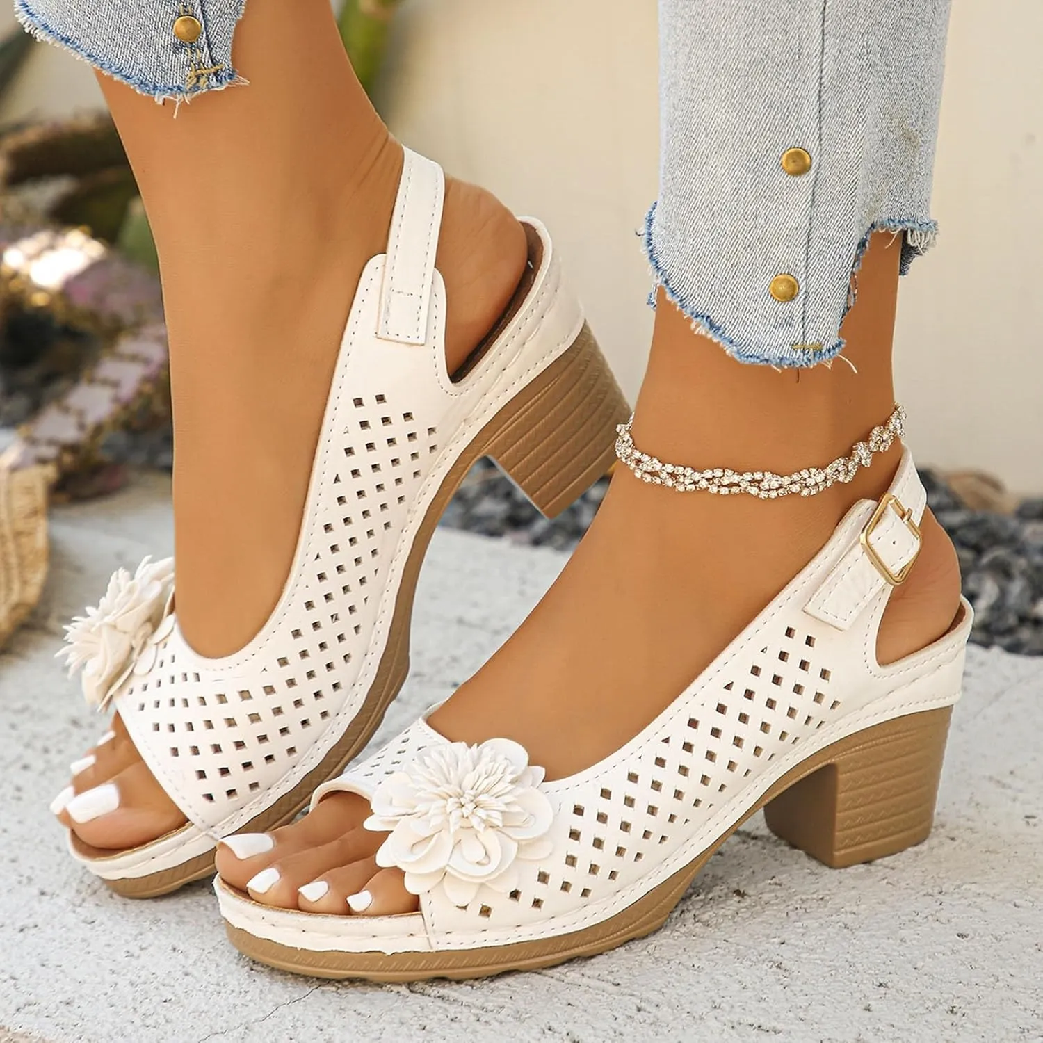 ZSpzx Women's Block Heel Sandals 2025 Comfortable Dressy Ladies Peep Toe Flowers Comfortable Hollow Out Slingback Sandals Chunky Cut-Out Leather Dressy Adjustable Strappy Shoes for Daily Wear